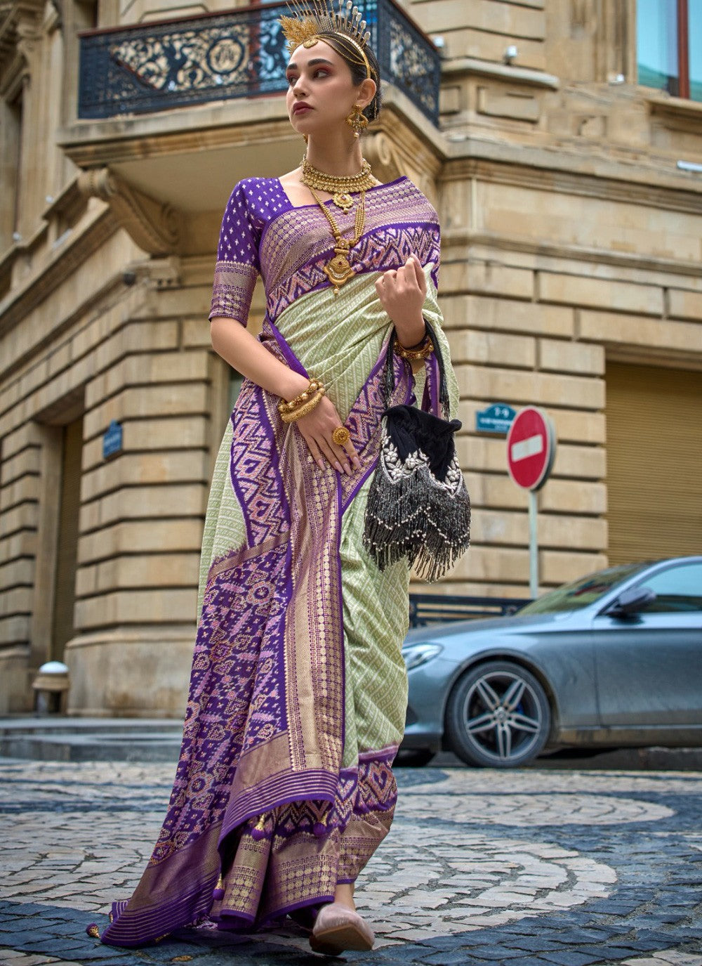 Classic Patola Print Silk Saree - S3971