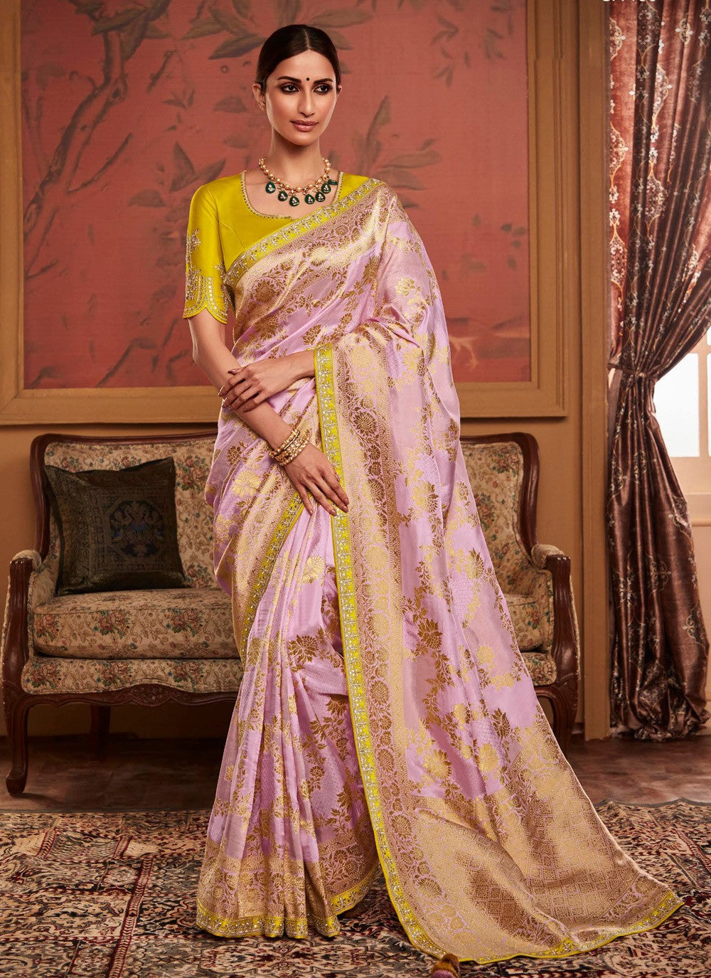 Classic Woven Silk Saree - S3562