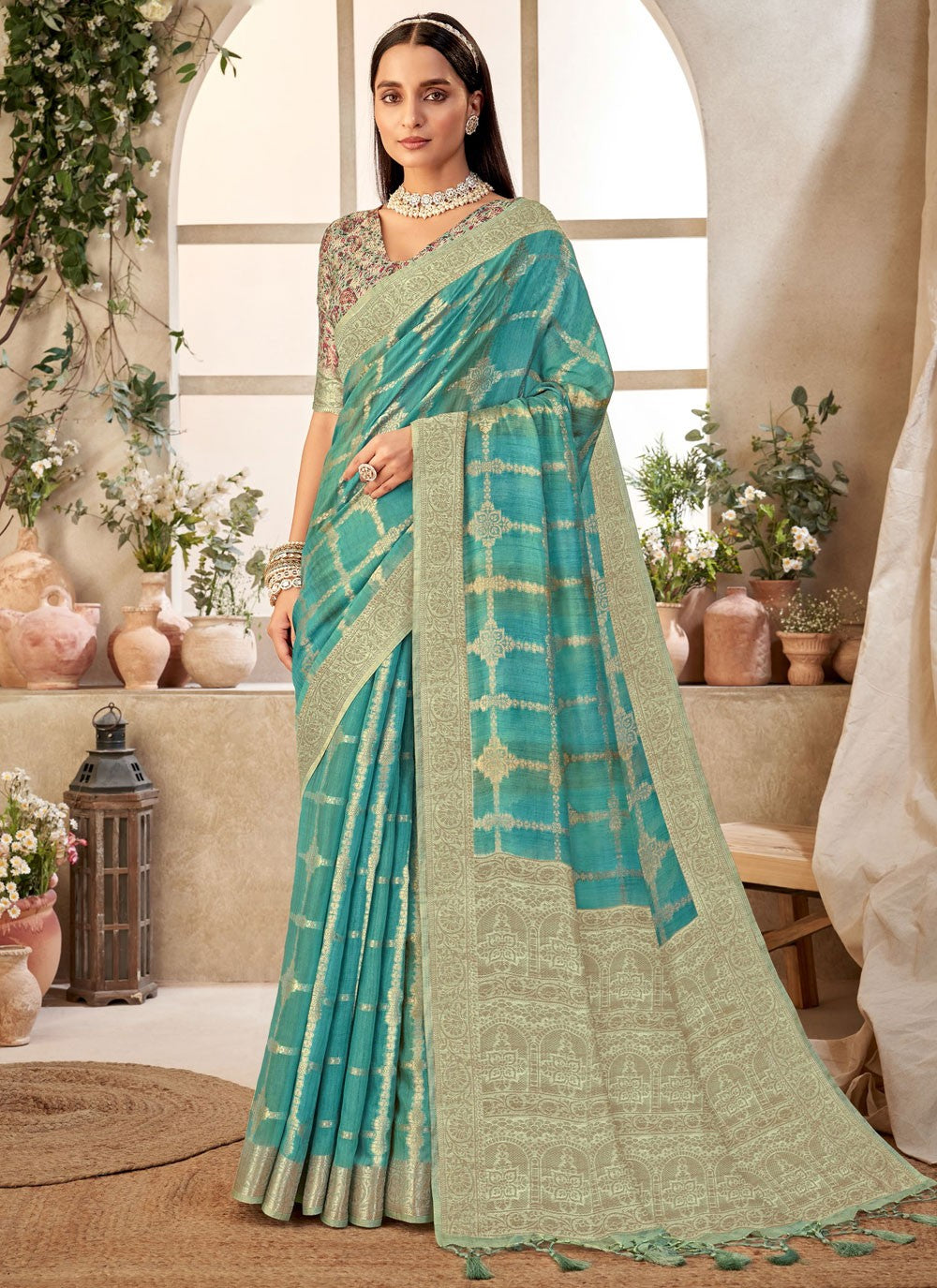 Classic Weaving Zari Silk Saree - S9513