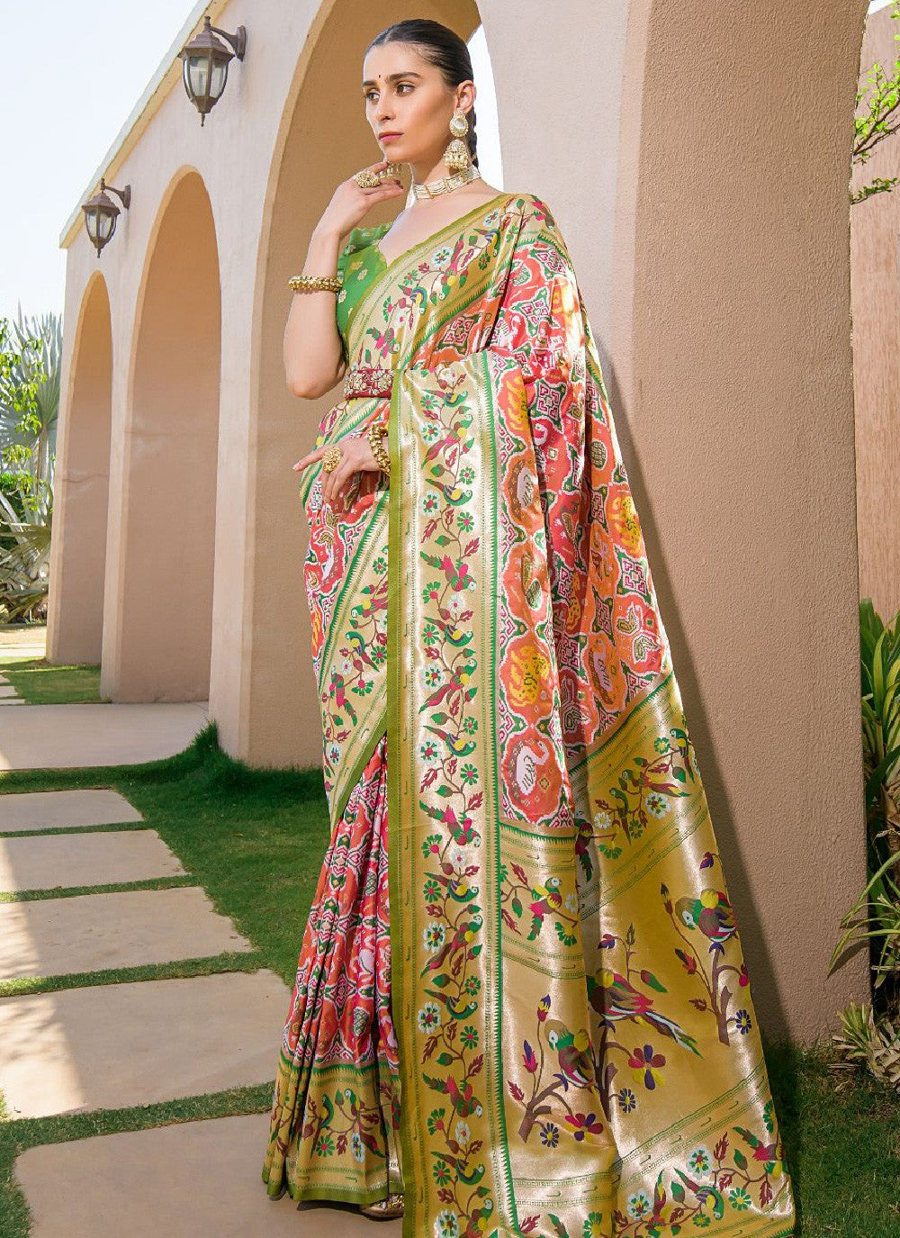 Trendy Woven Silk Saree - S3559