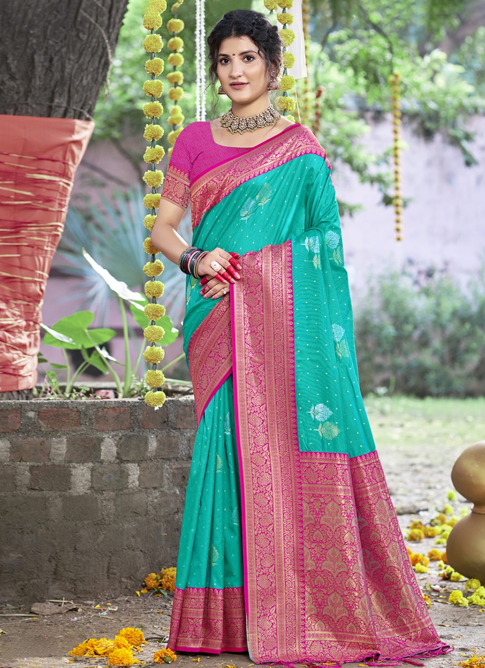 Classic Weaving Zari Silk Saree - S9873