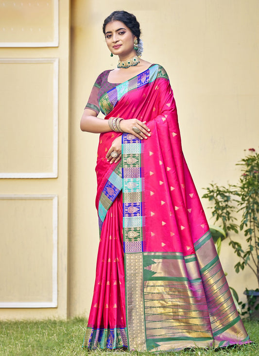 Contemporary Woven Silk Saree - S9829