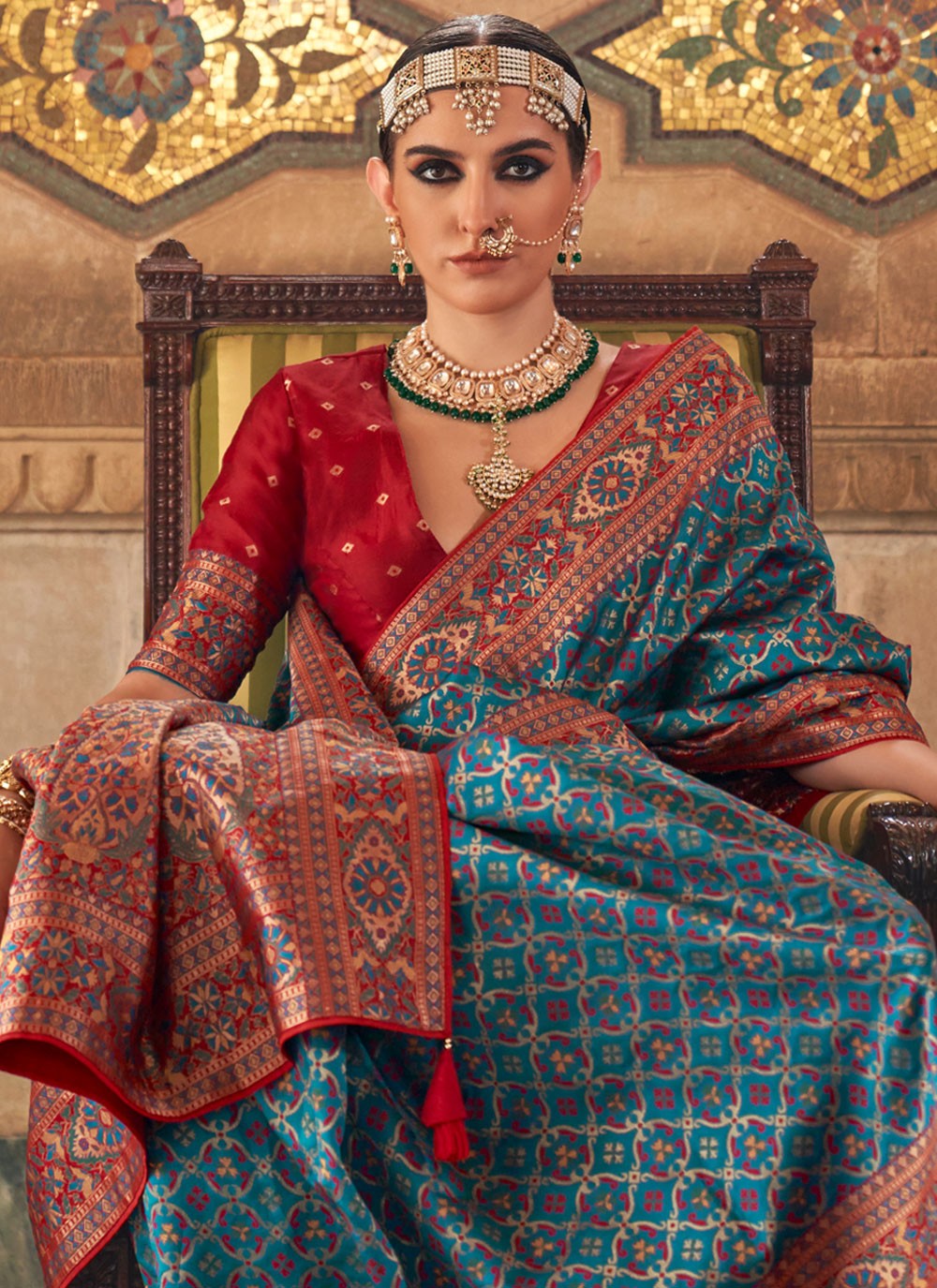 Trendy Weaving Zari Banarasi Silk Saree - S4770