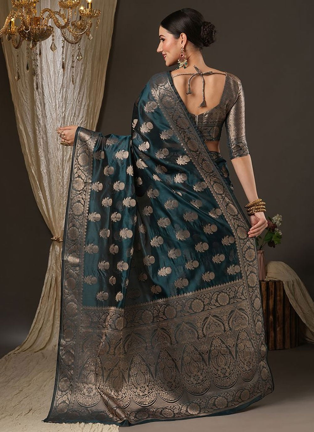 Classic Weaving Zari Organza Saree - S8907