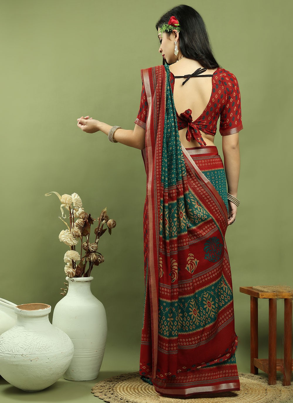 Classic Border Work Silk Blend Saree - S9786