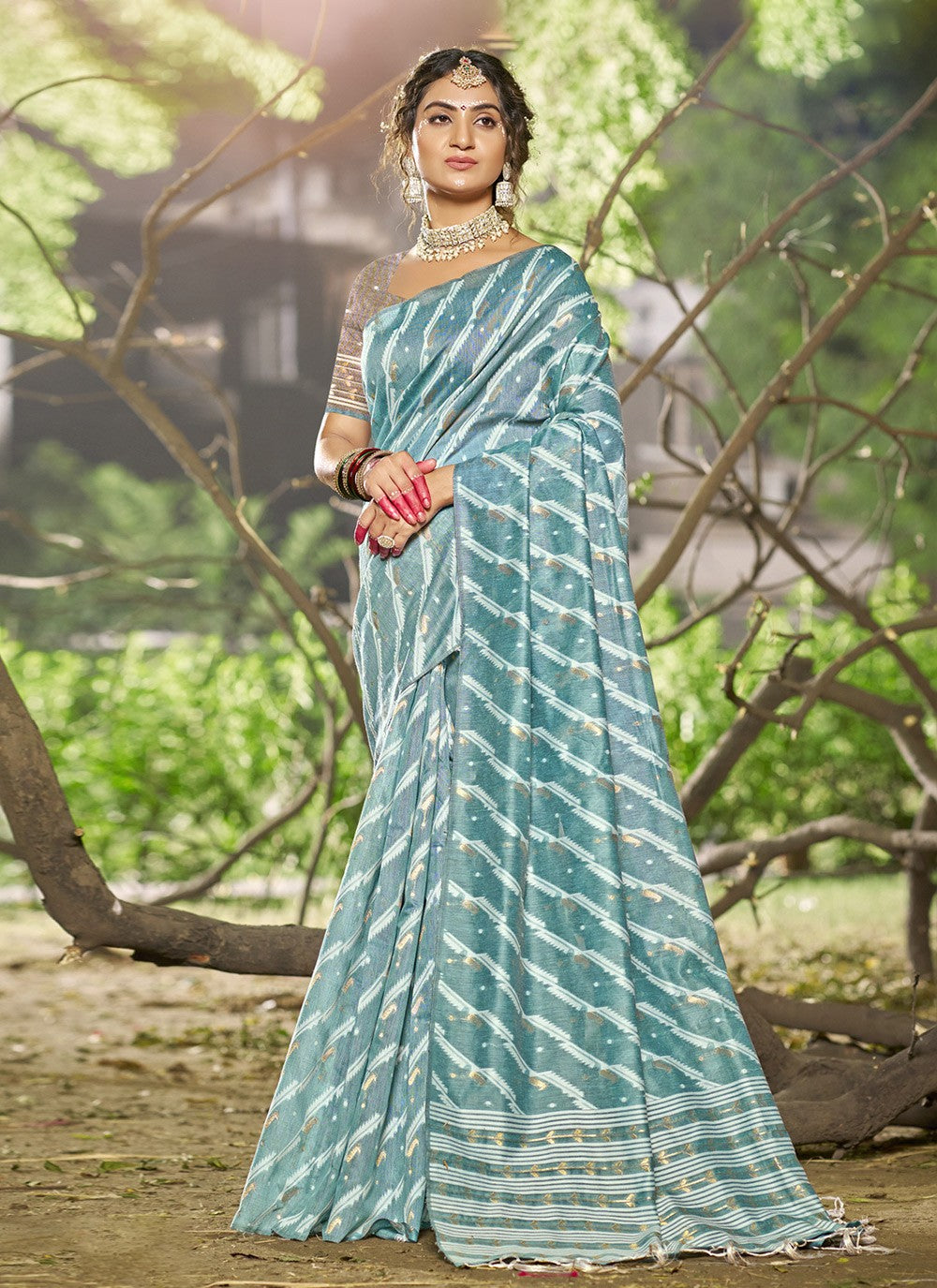 Contemporary Weaving Zari Cotton , Linen Saree - S9823