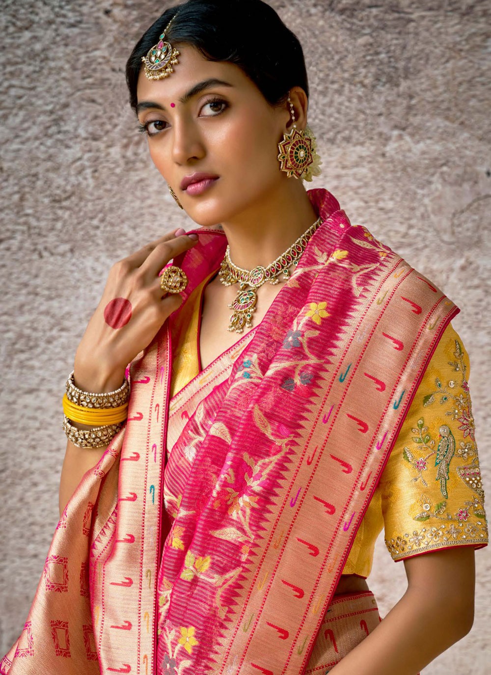 Classic Thread Banarasi Silk Saree - S8785