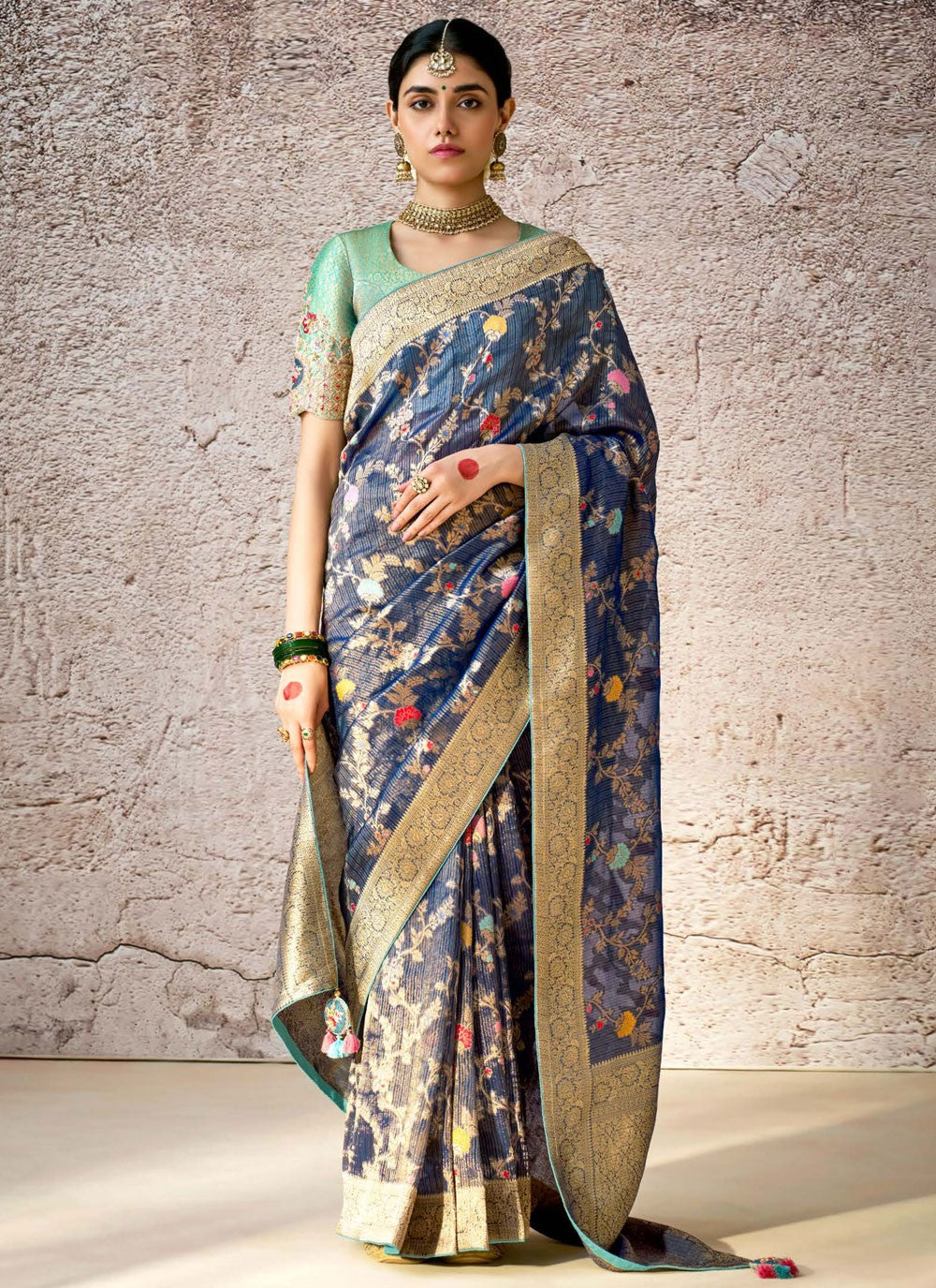 Classic Thread Banarasi Silk Saree - S8785