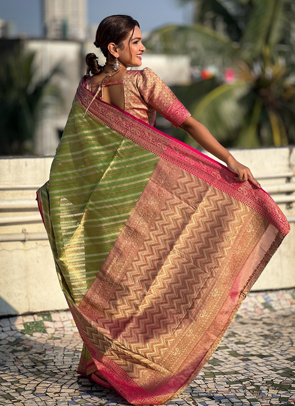 Contemporary Woven Tissue Saree - S9604