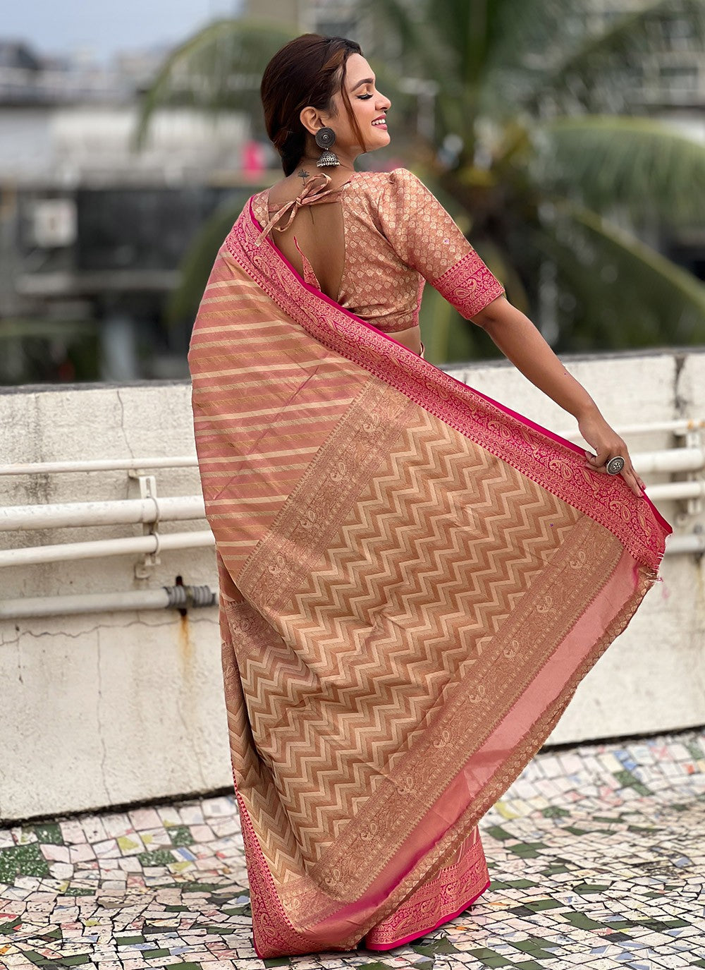 Contemporary Woven Tissue Saree - S9604