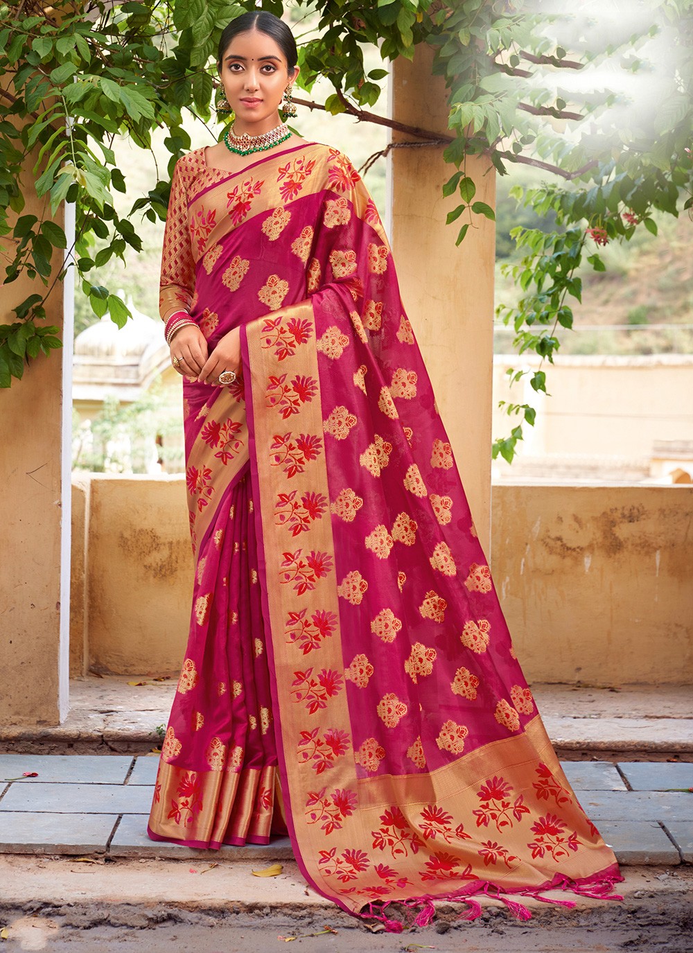 Traditional Weaving Zari Organza Saree - S0874