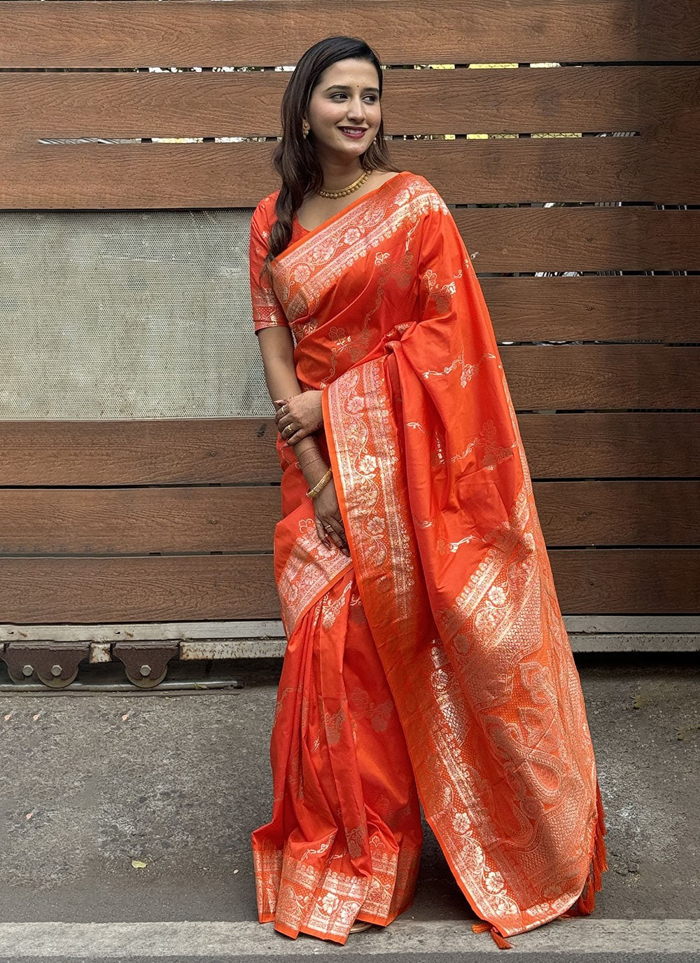 Jacquard Work, Woven, Zari Banarasi Silk Saree - S11854