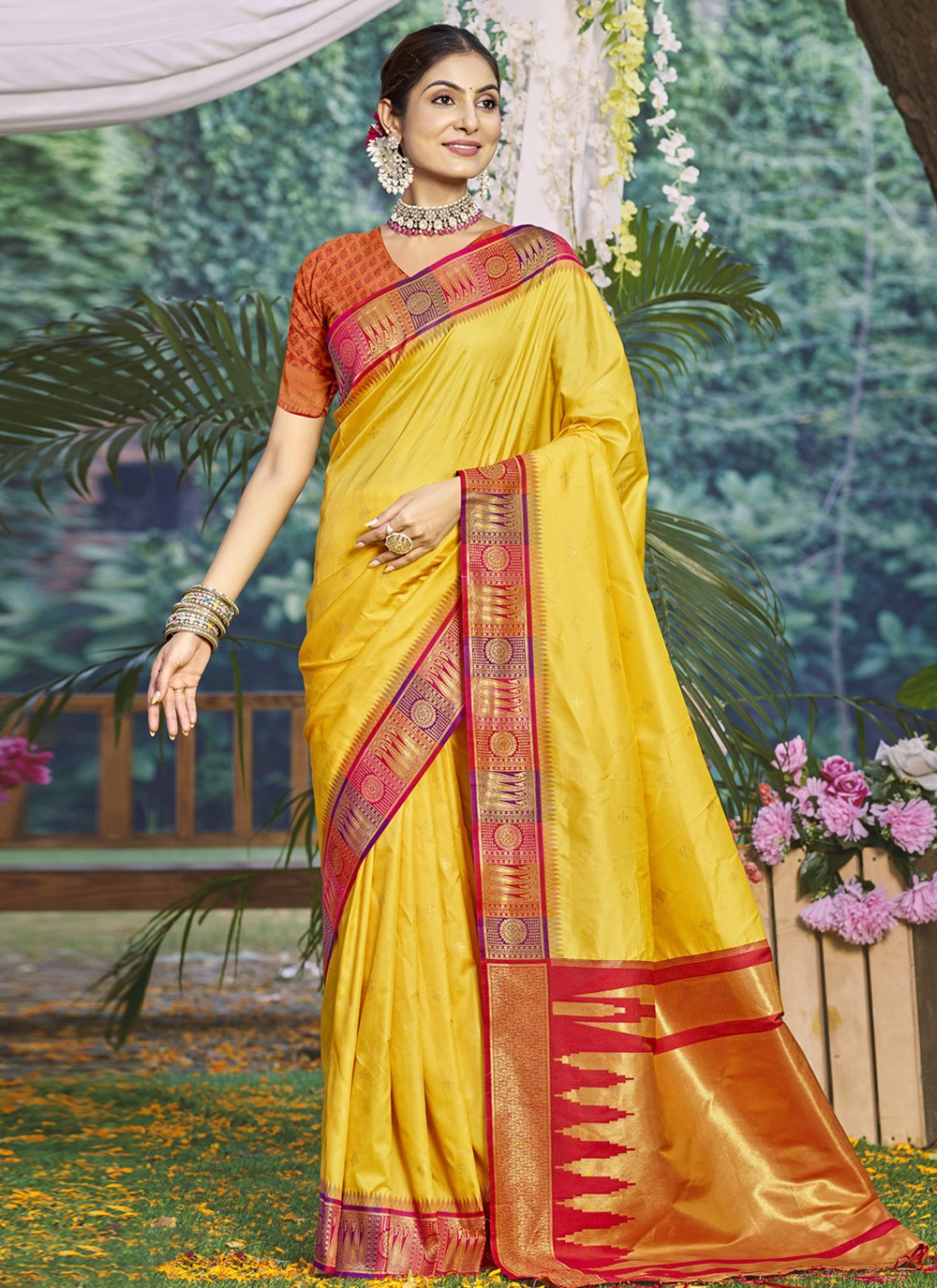 Classic Weaving Zari Silk Saree - S9861