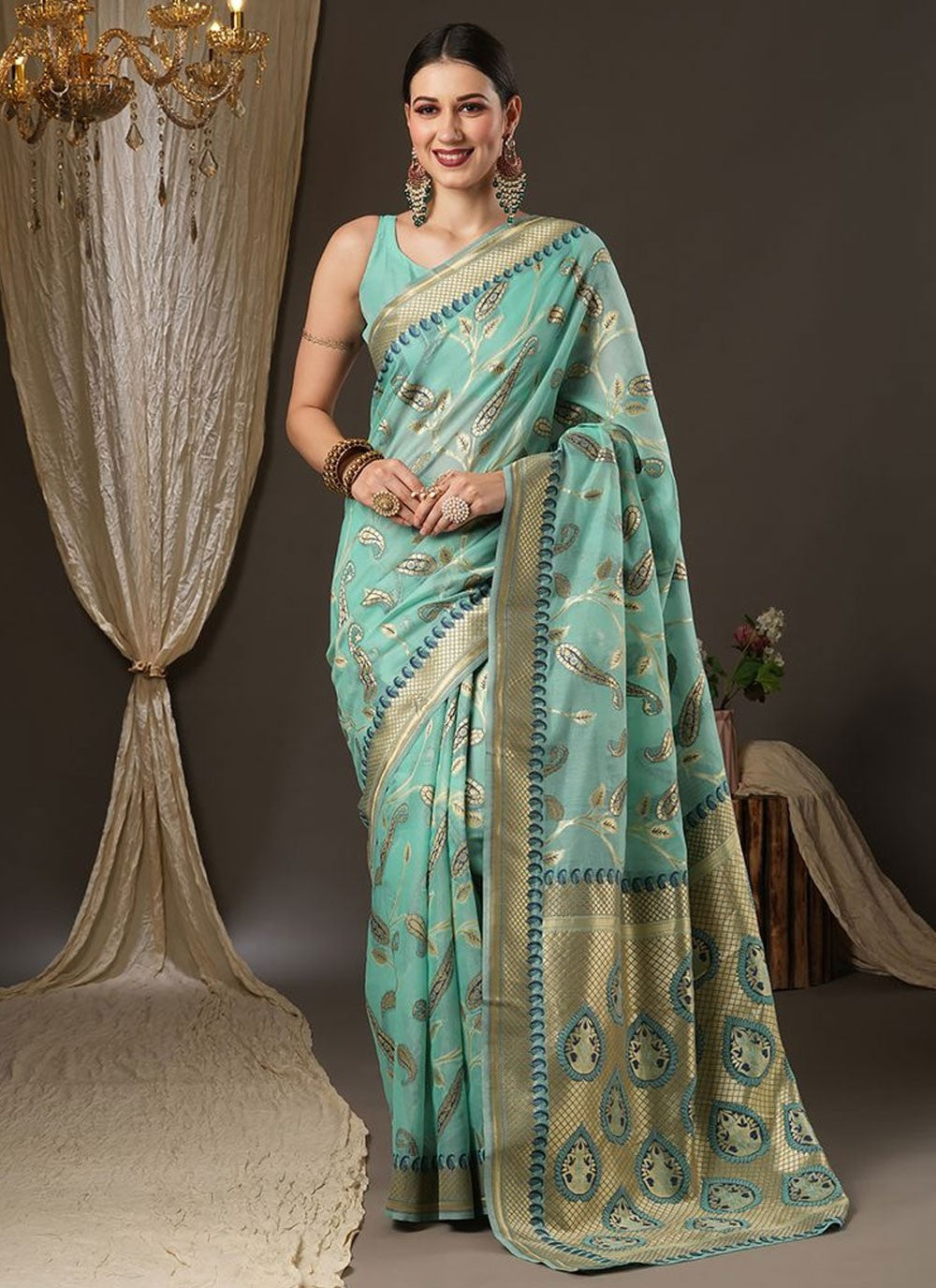 Classic Weaving Zari Organza Saree - S8907