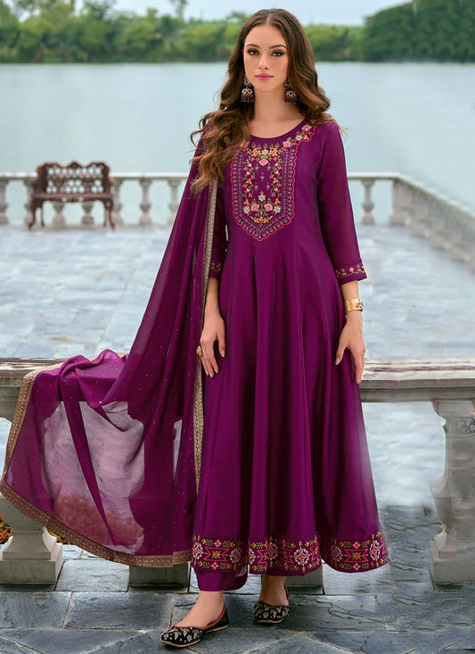 Vichitra Silk Salwar Suit - T3819