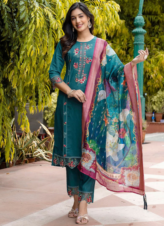 Silk, Viscose Salwar Suit - T3933