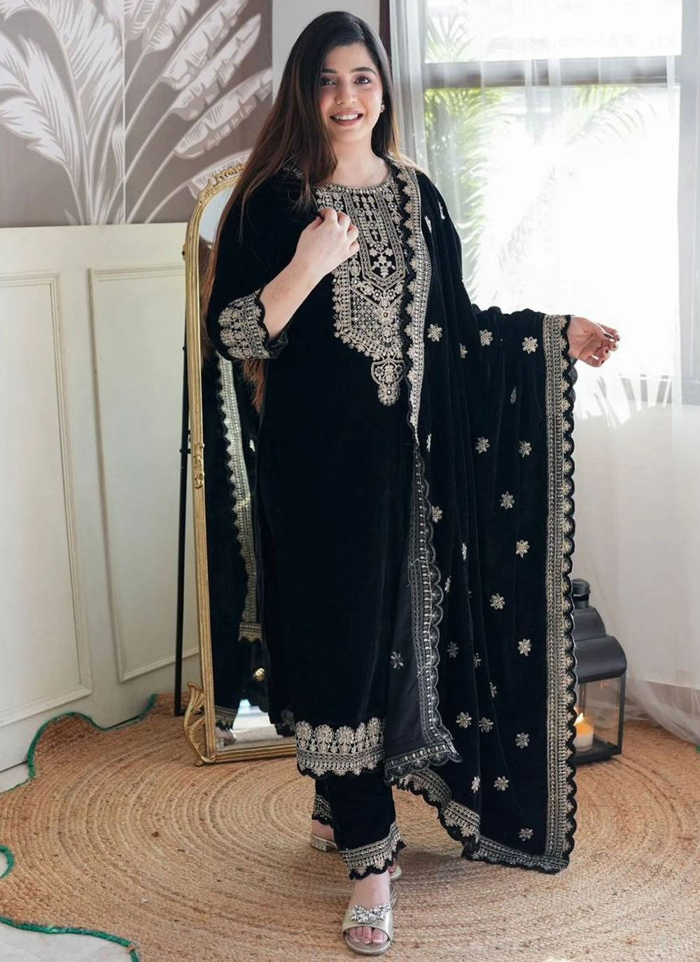 Velvet, Viscose Salwar Suit - T4089