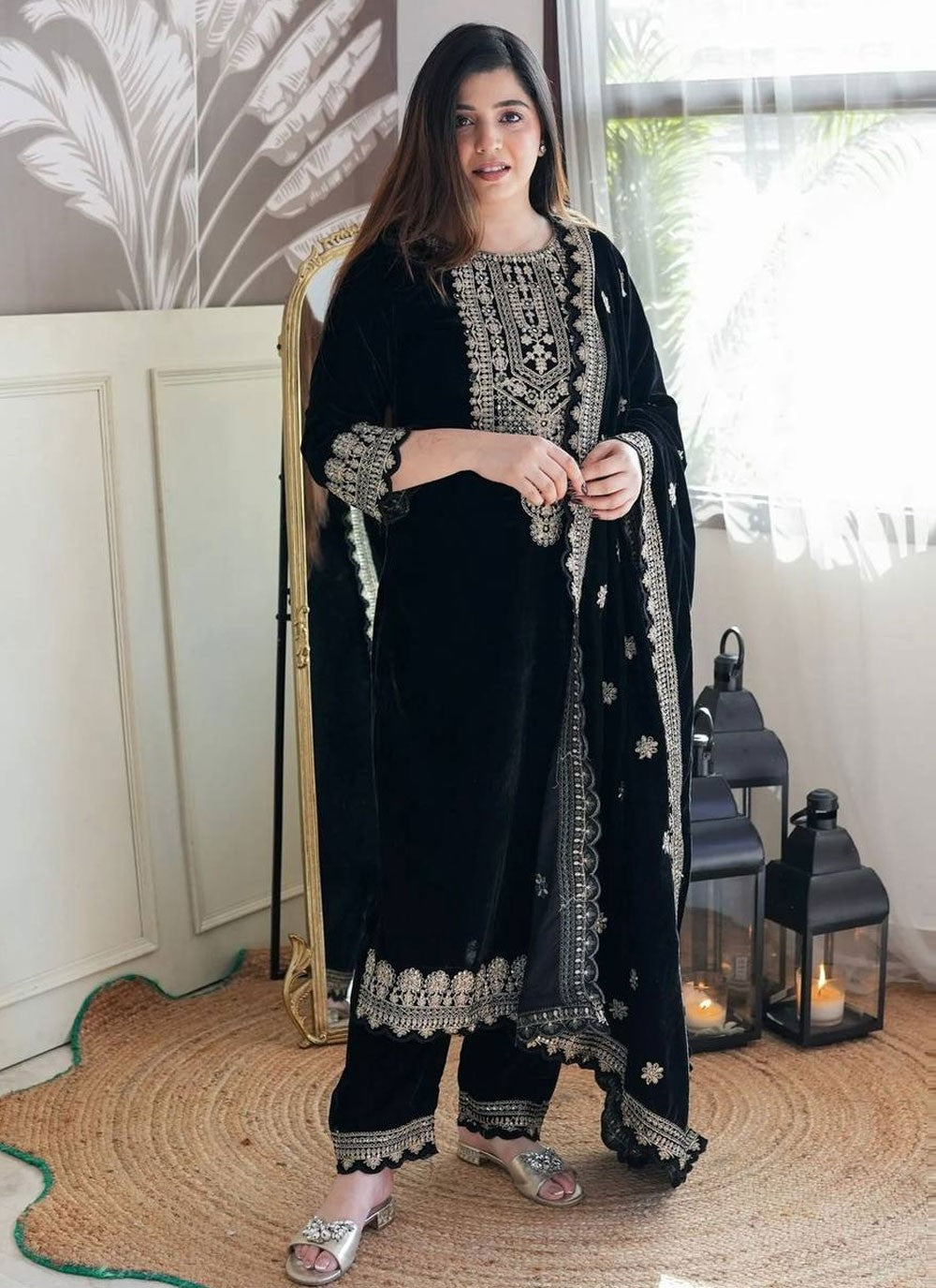 Velvet, Viscose Salwar Suit - T4089