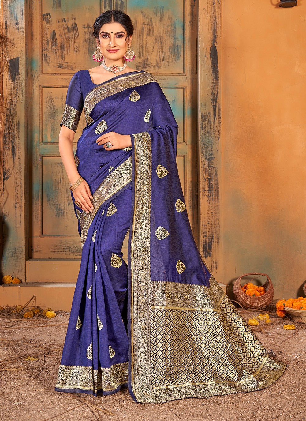 Classic Weaving Zari Banarasi Silk Saree - S1020