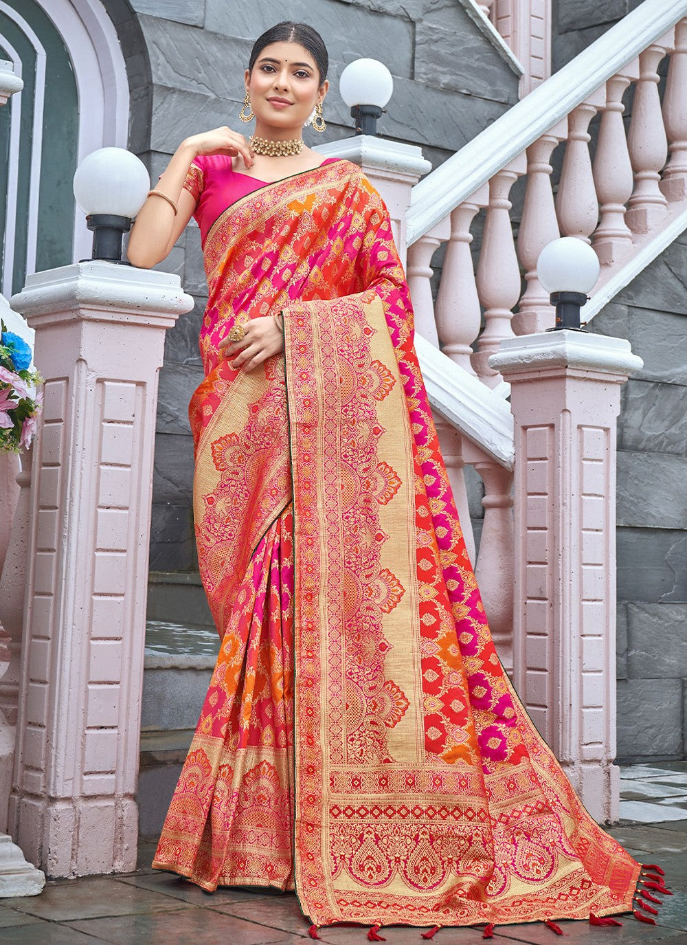 Classic Weaving Zari Banarasi Silk Saree - S1652