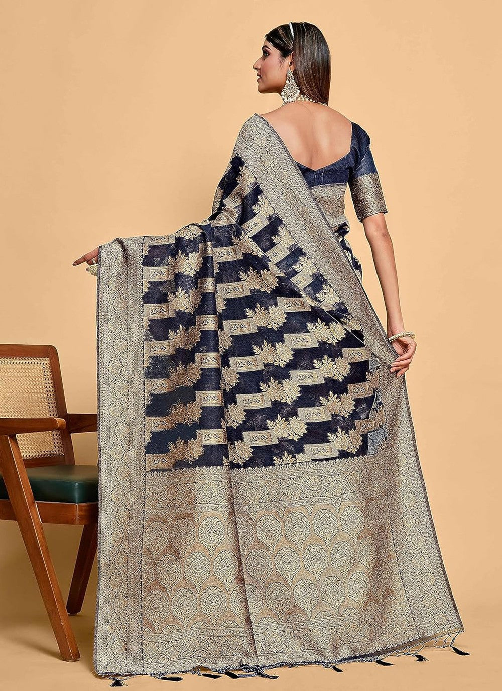 Classic Weaving Zari Kanjivaram Silk Saree - S5315