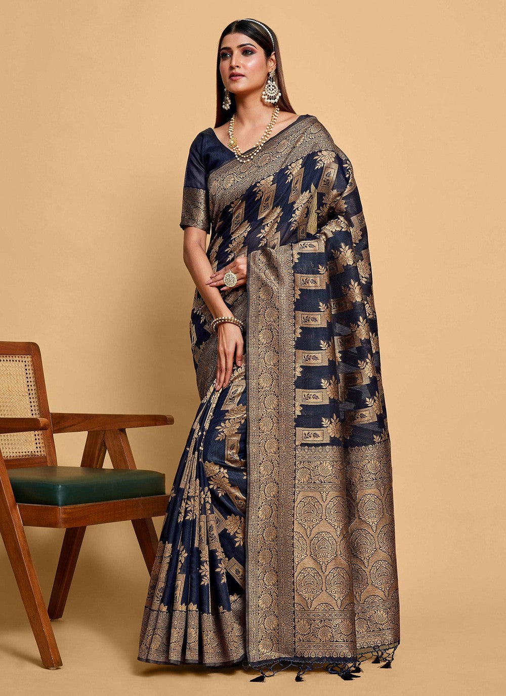 Classic Weaving Zari Kanjivaram Silk Saree - S5315