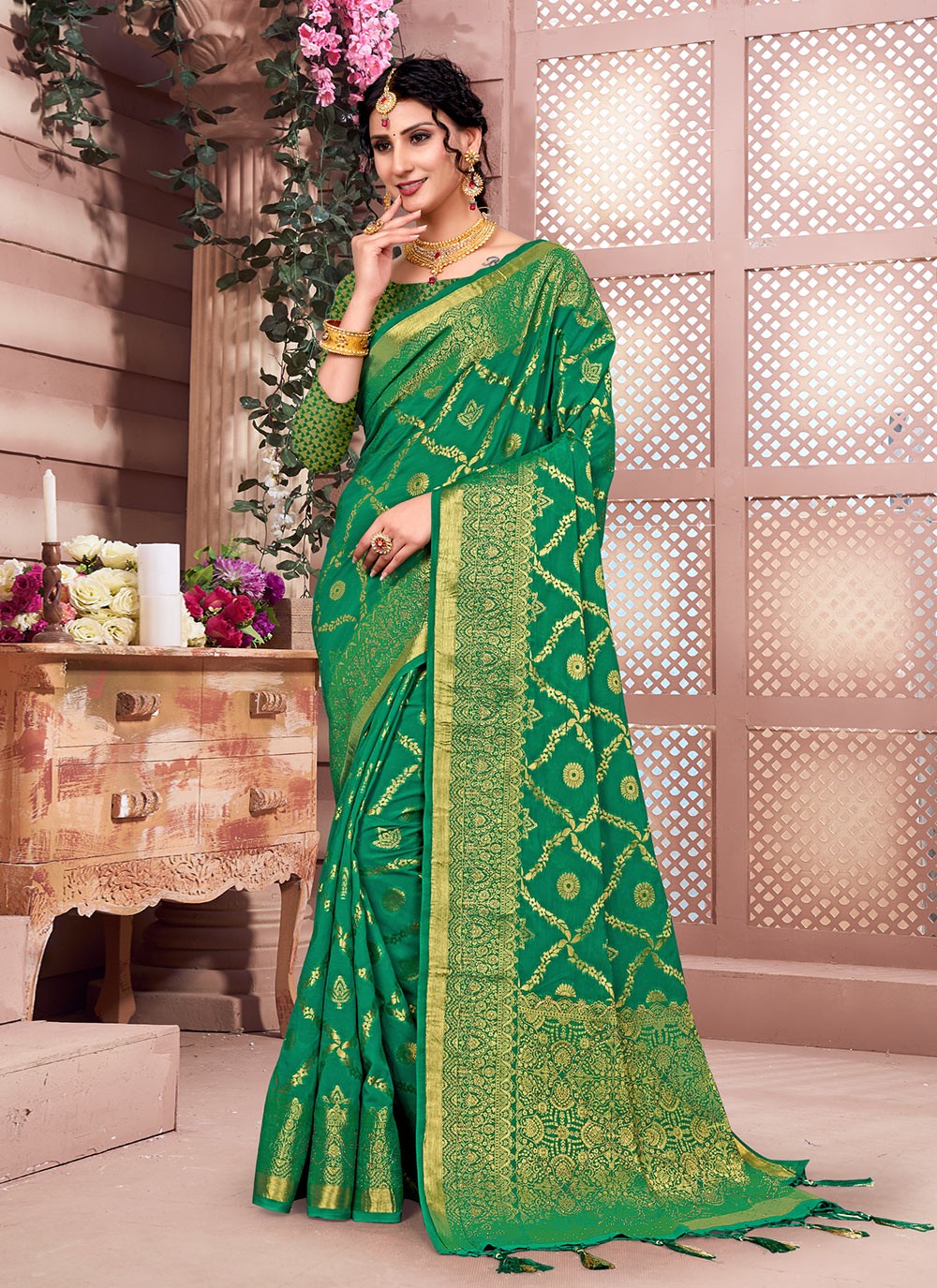 Traditional Weaving Zari Banarasi Silk Saree - S3541