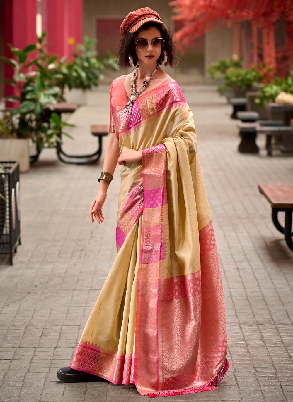 Classic Weaving Zari Banarasi Silk Saree - S7775