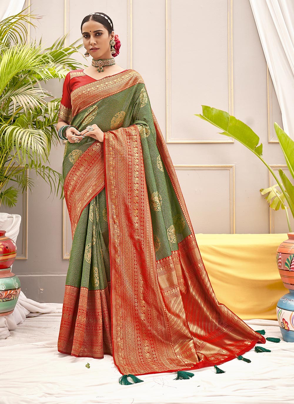 Traditional Weaving Zari Banarasi Silk Saree - S1434