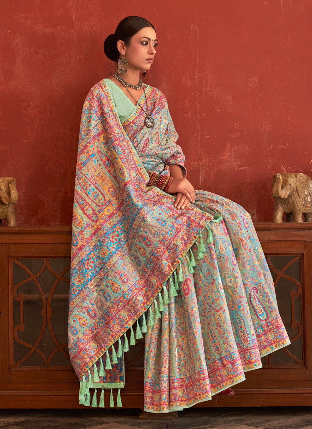 Classic Weaving Zari Pashmina Silk Saree - S3492