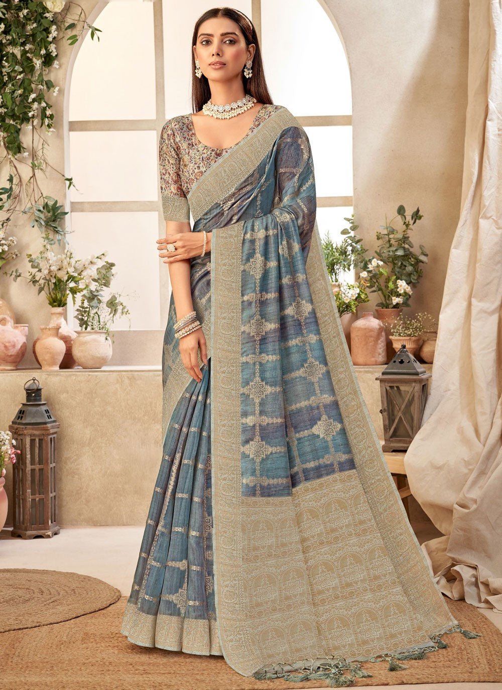 Classic Weaving Zari Silk Saree - S9513