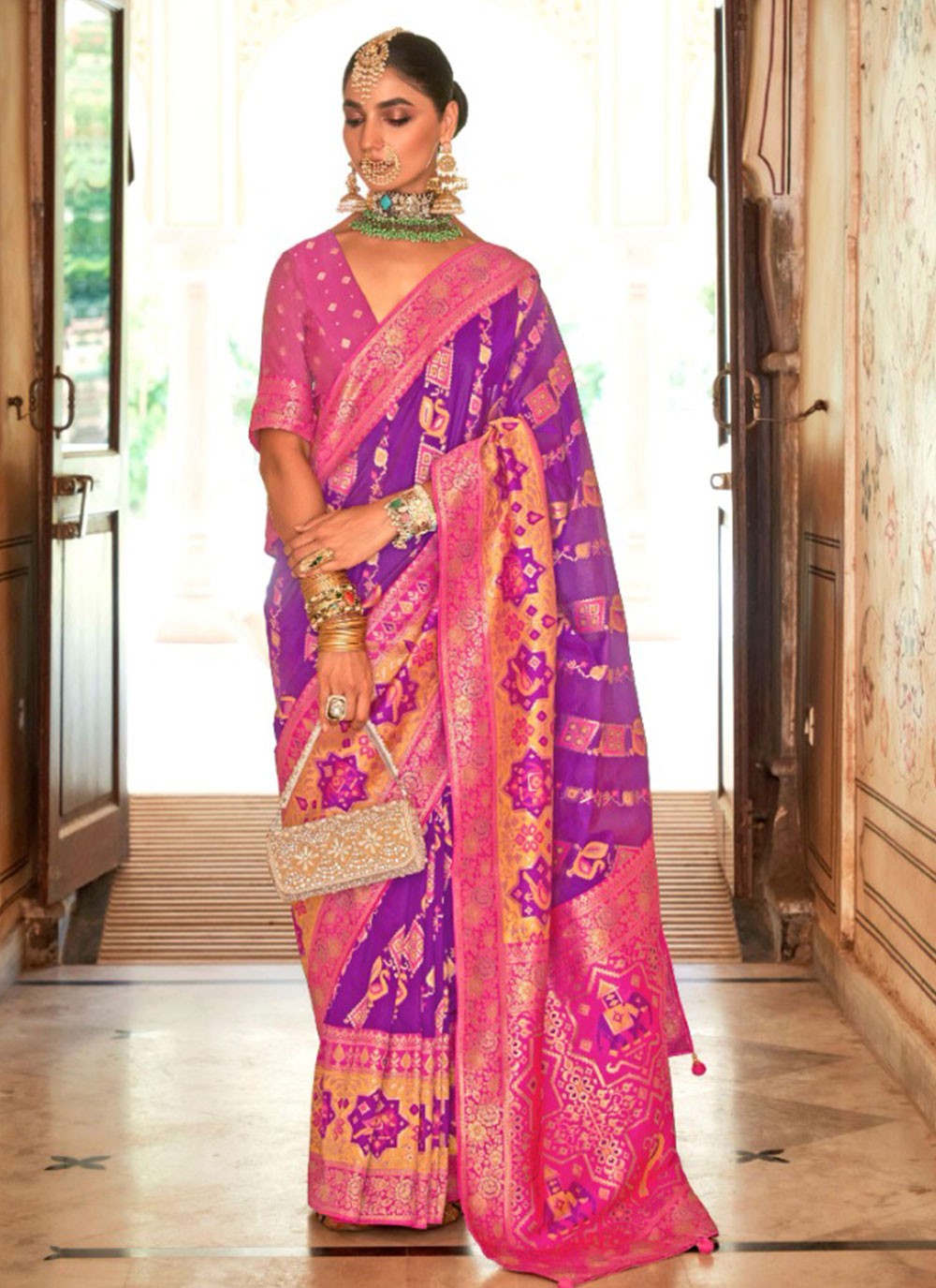 Classic Weaving Zari Banarasi Silk Saree - S6172