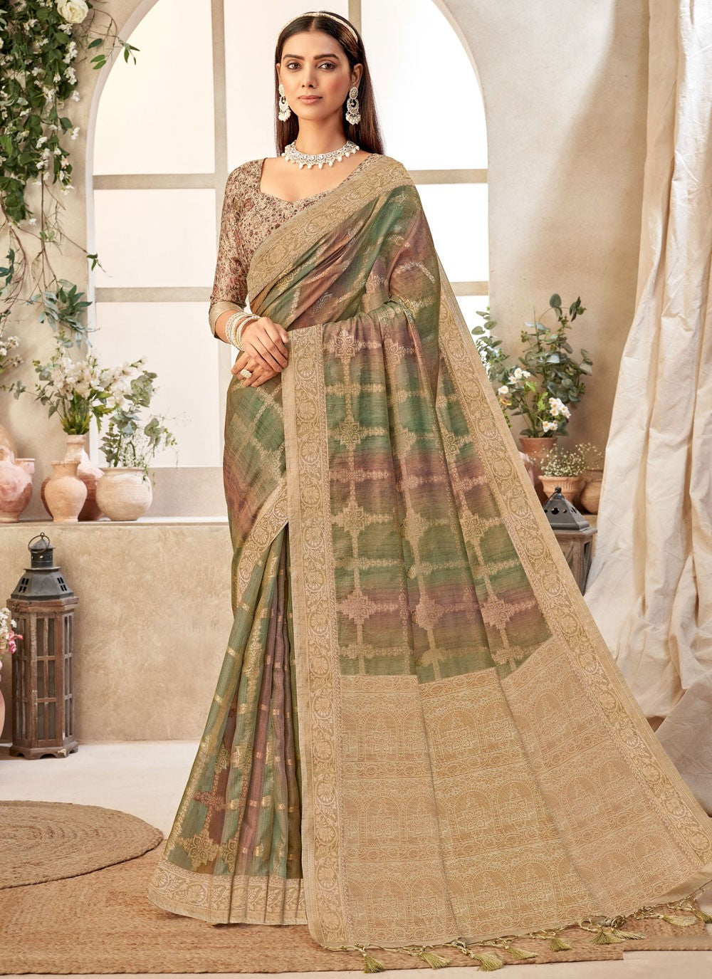 Classic Weaving Zari Silk Saree - S9513