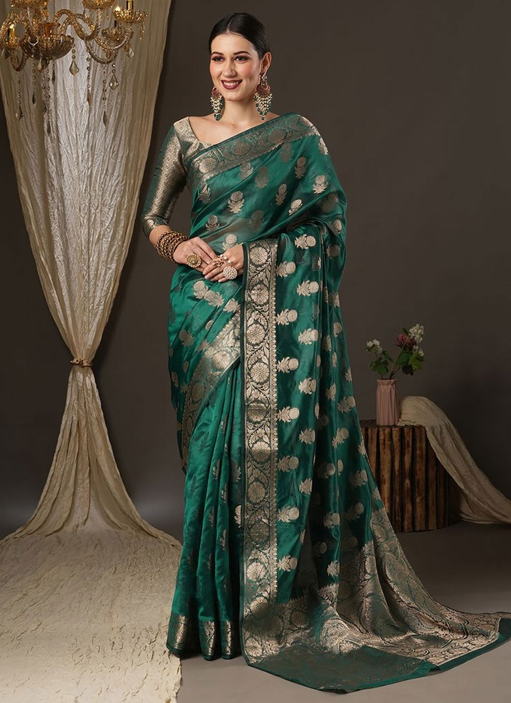 Classic Weaving Zari Organza Saree - S8907