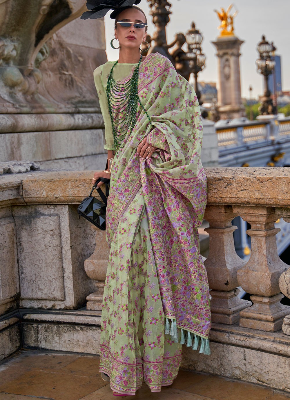 Classic Weaving Zari Organza Saree - S8764