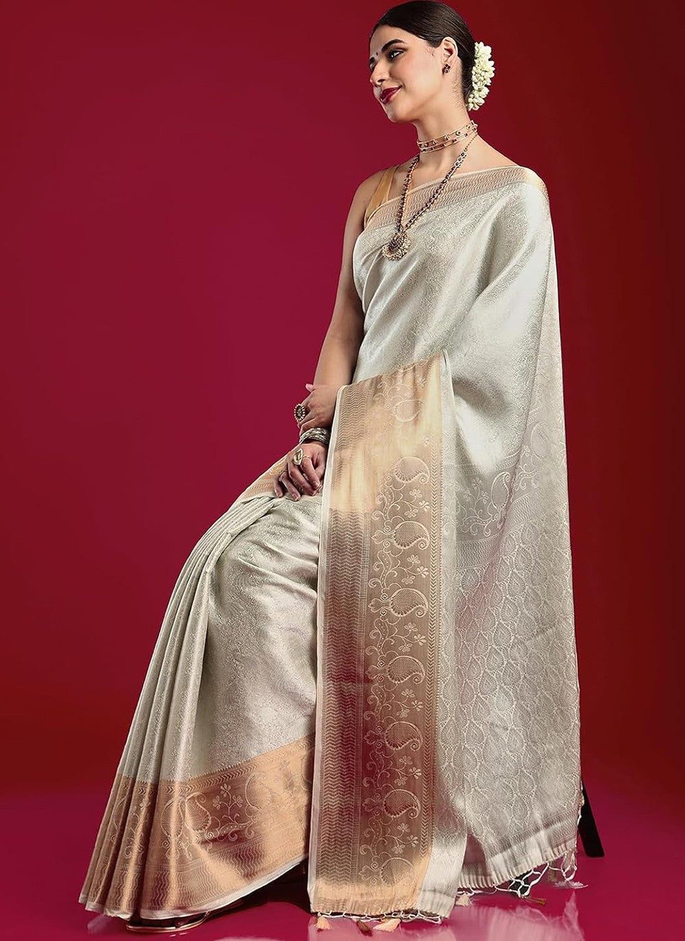 Classic Weaving Zari Kanjivaram Silk Saree - S5315