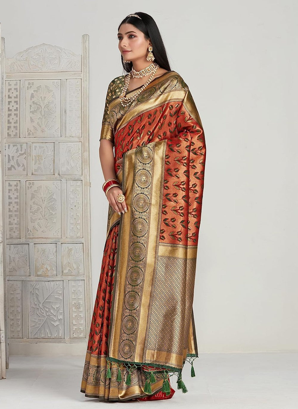 Classic Weaving Zari Kanjivaram Silk Saree - S5315