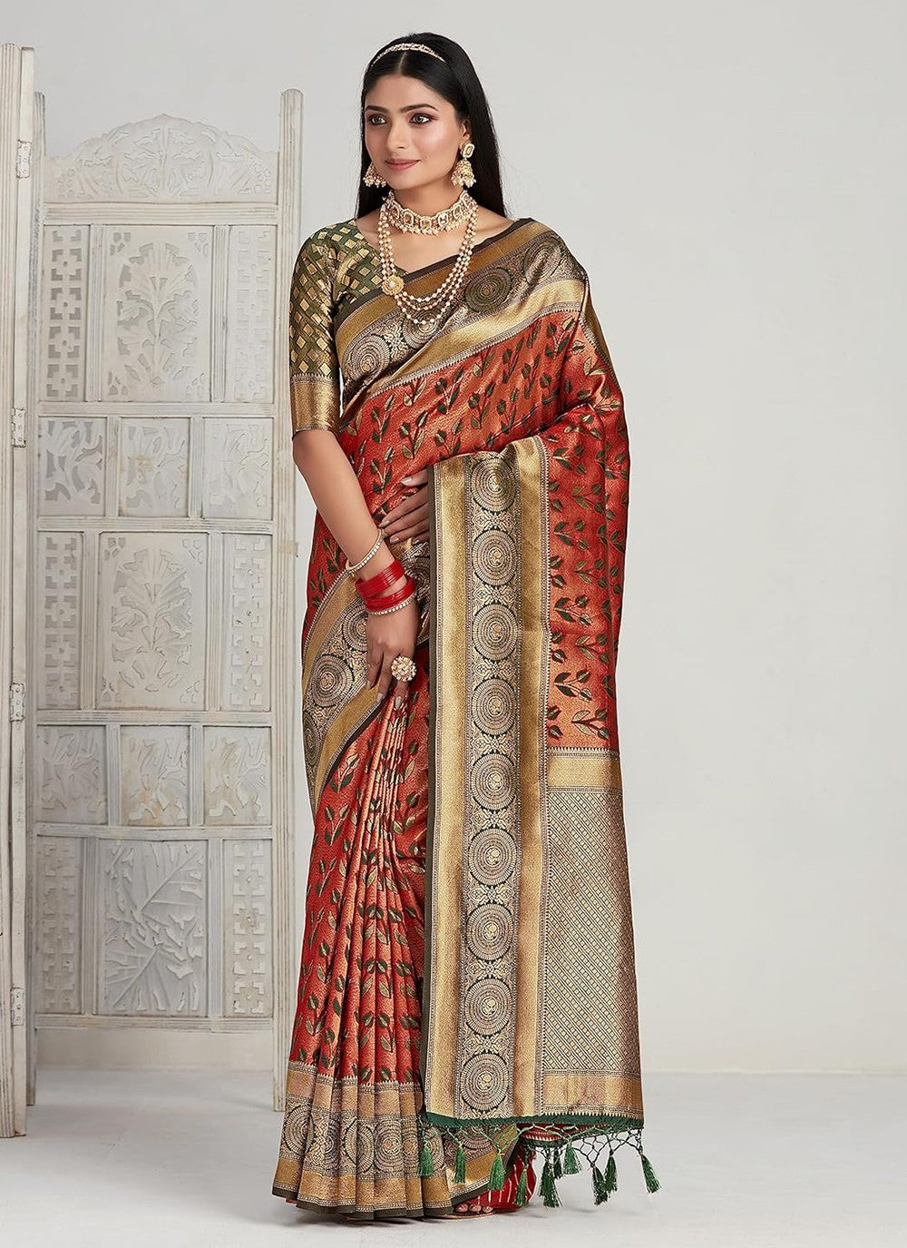 Classic Weaving Zari Kanjivaram Silk Saree - S5315