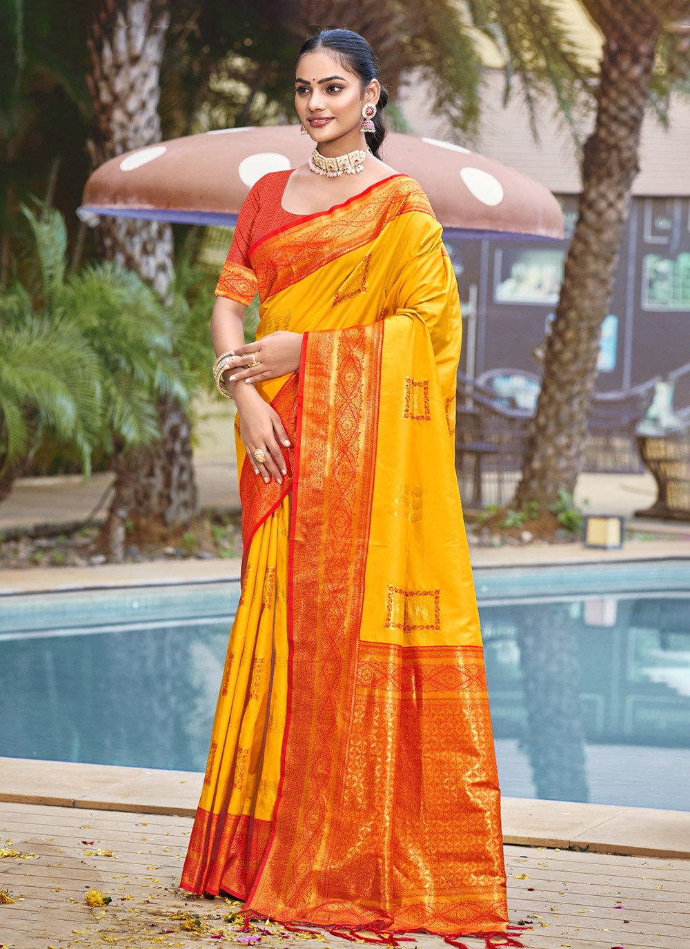 Classic Weaving Zari Silk Saree - S9998