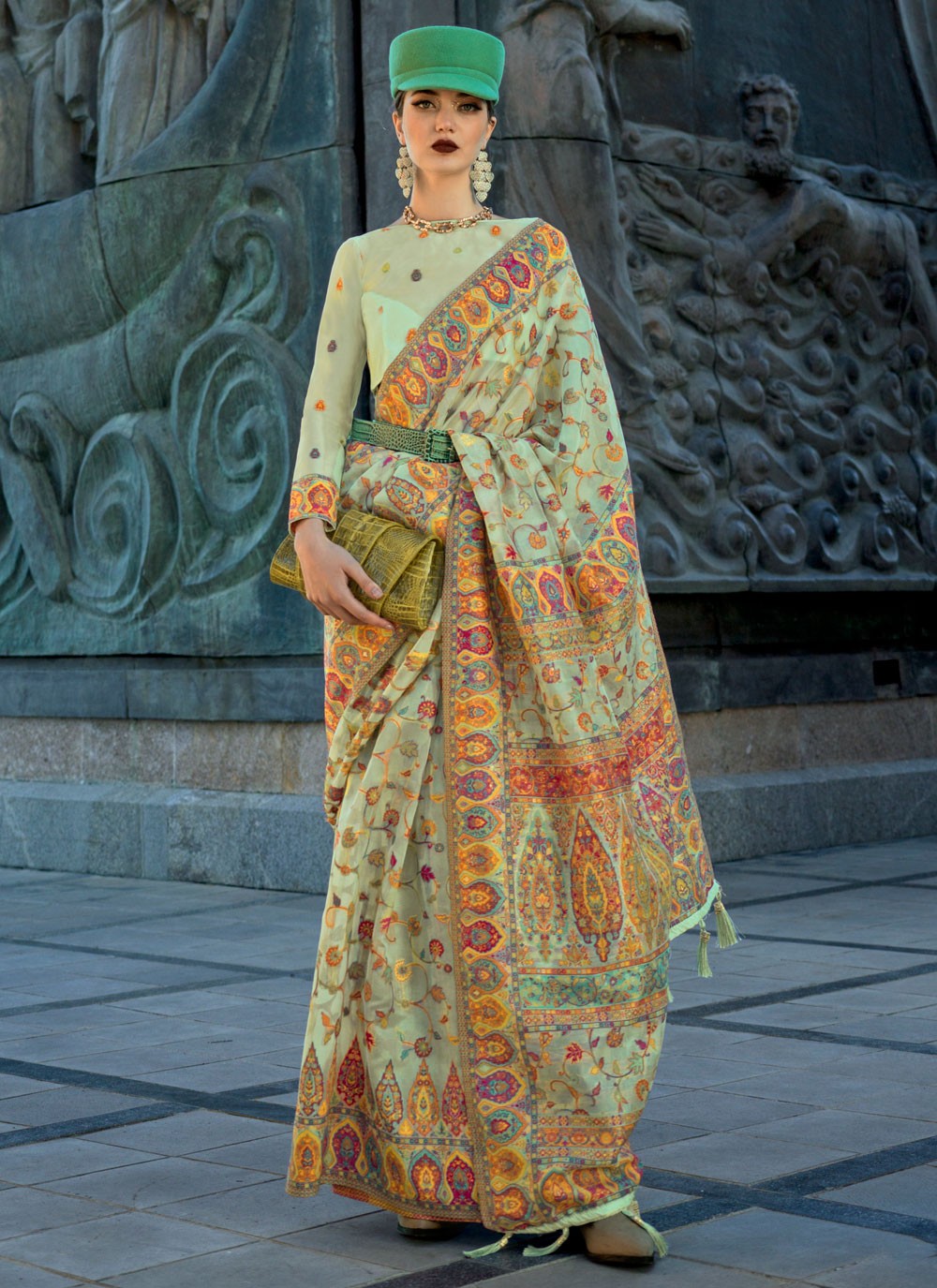 Trendy Weaving Zari Organza Saree - S5873