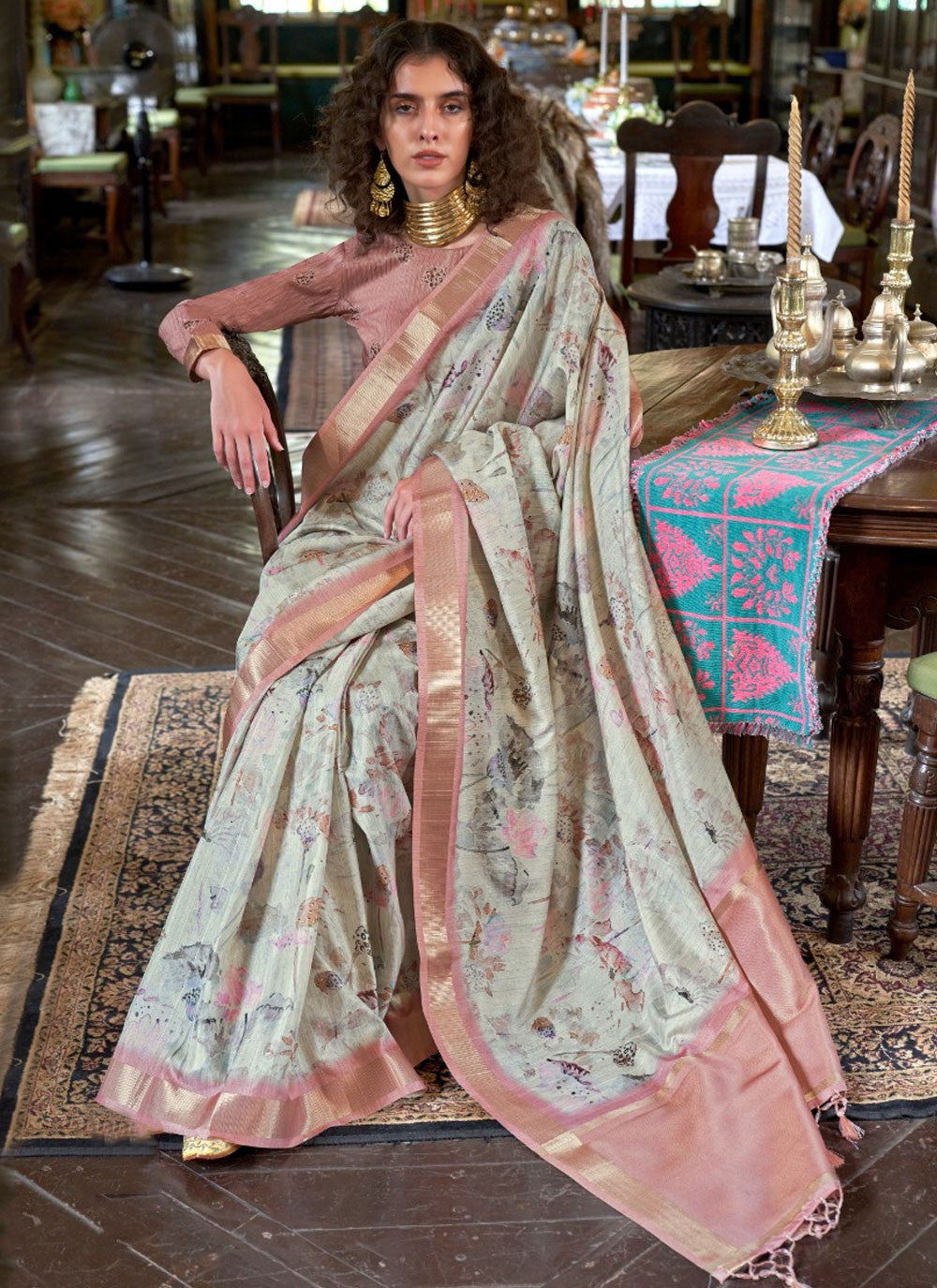 Classic Weaving Zari Banarasi Silk Saree - S7962