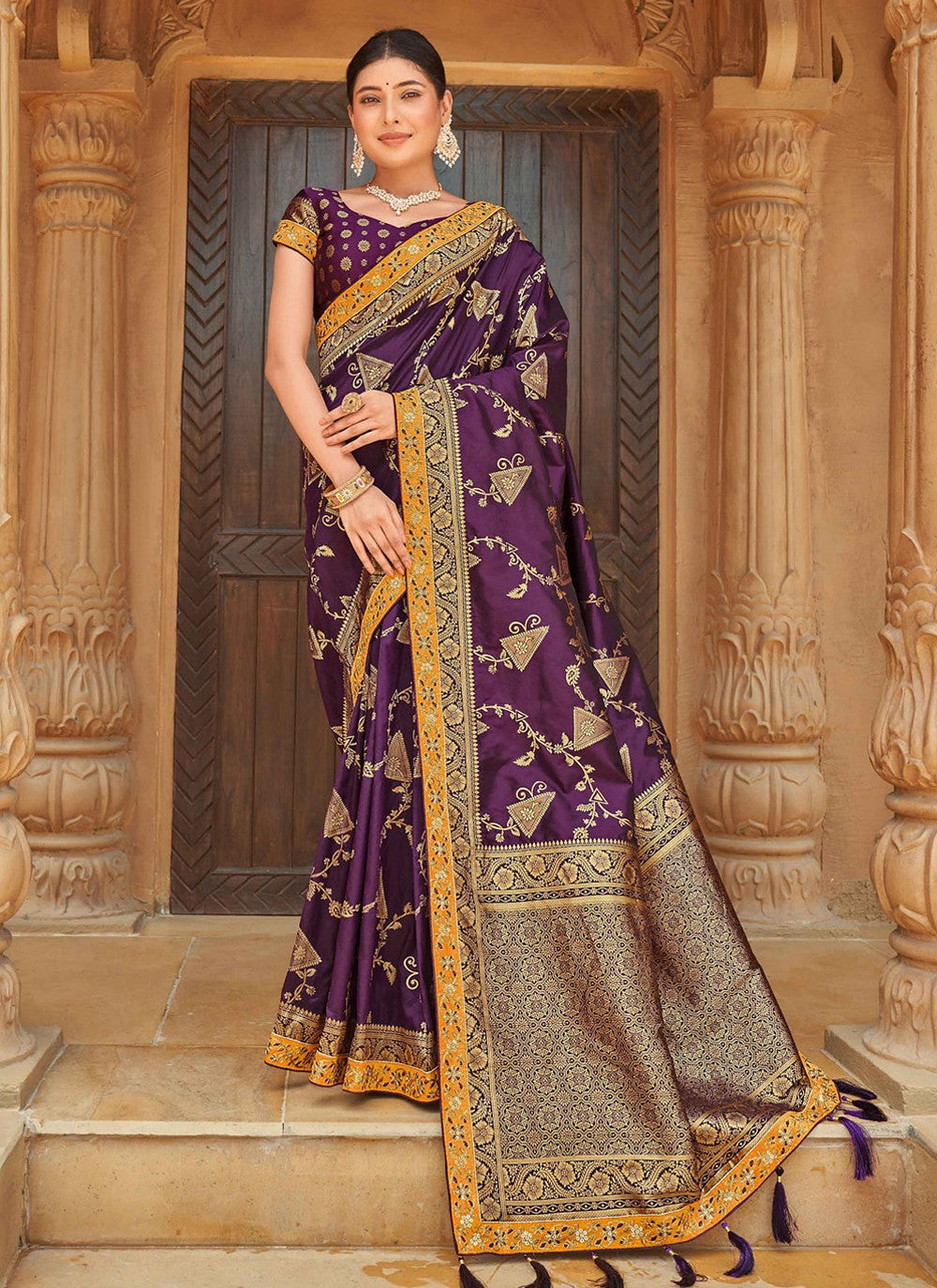 Saree Weaving Zari Banarasi Silk Saree - S1630