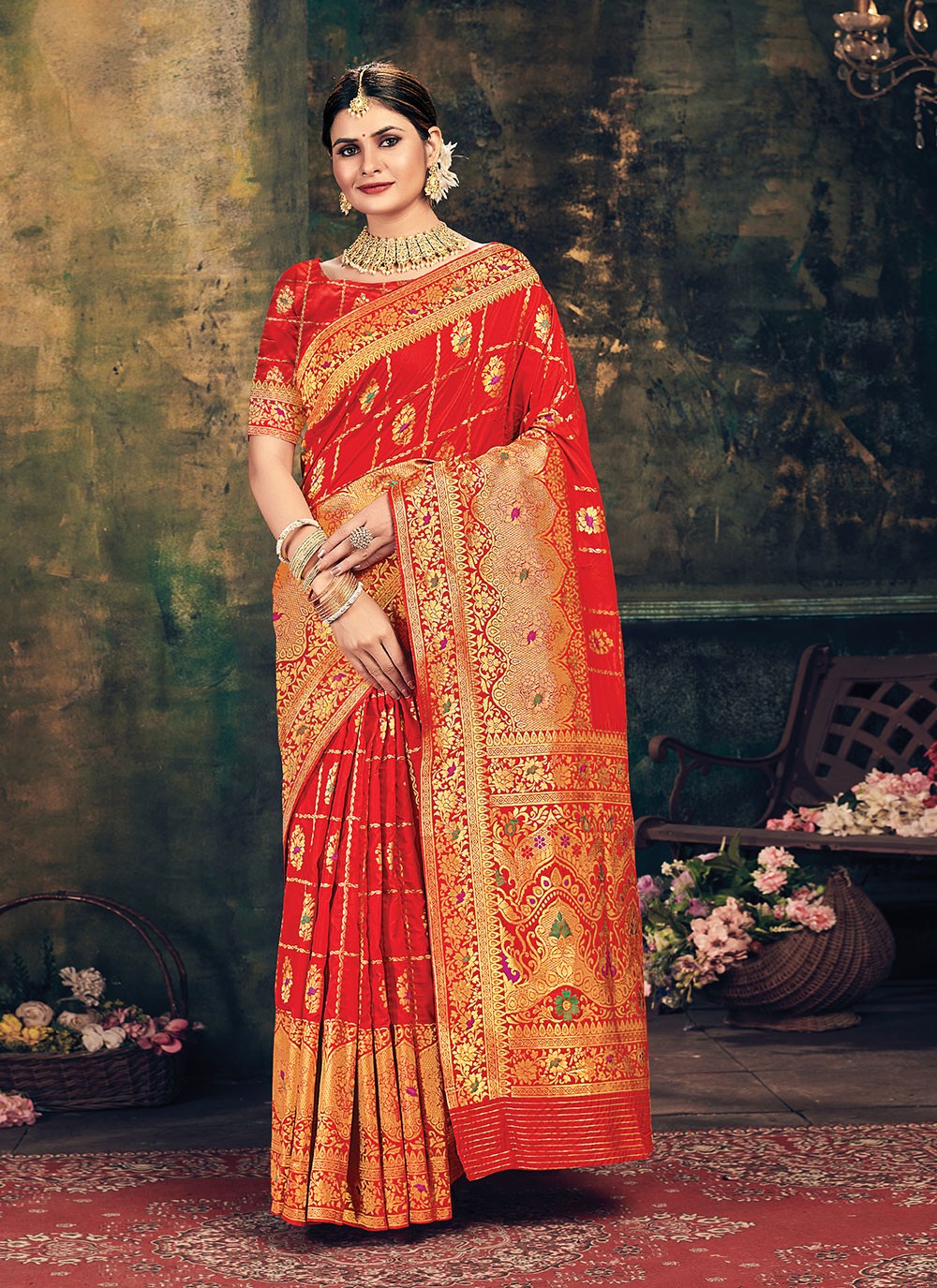 Traditional Weaving Zari Banarasi Silk Saree - S1050