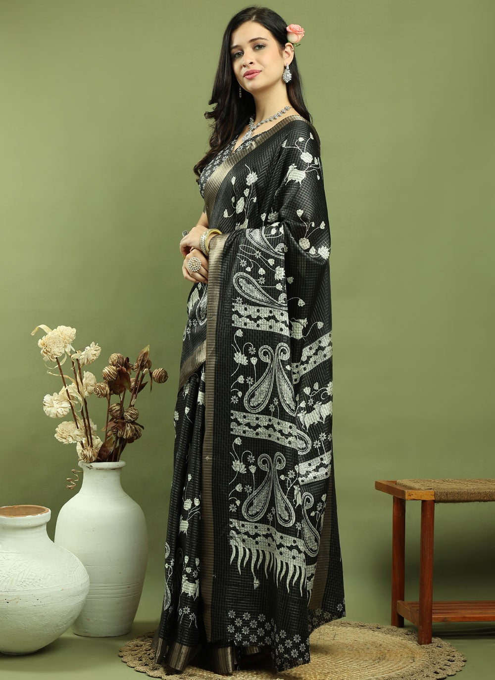 Classic Border Work Silk Blend Saree - S9786