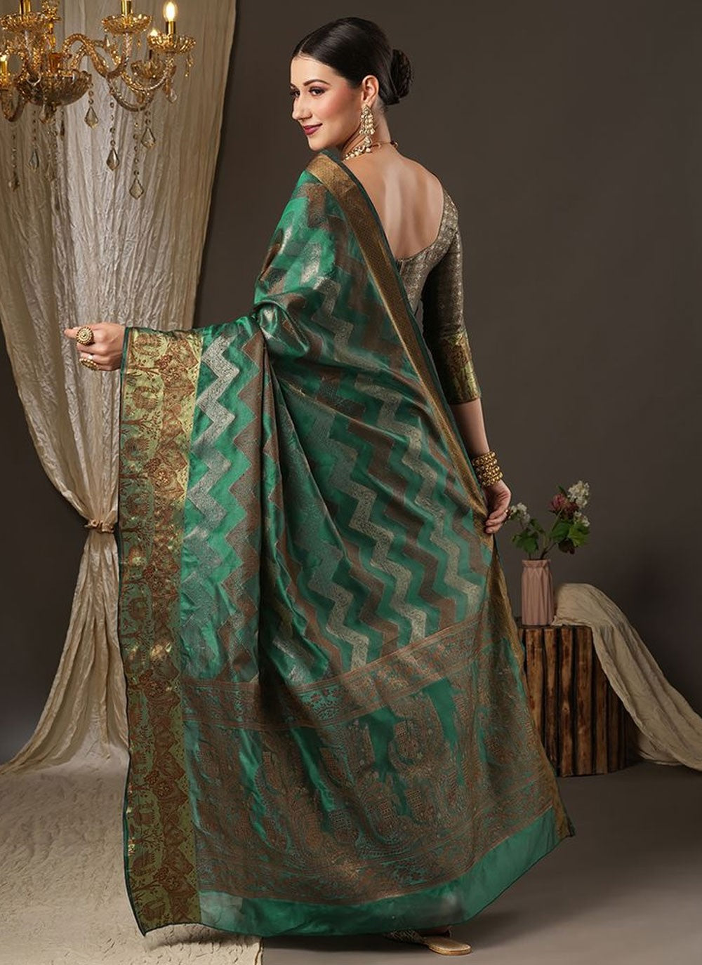 Classic Weaving Zari Organza Saree - S8907