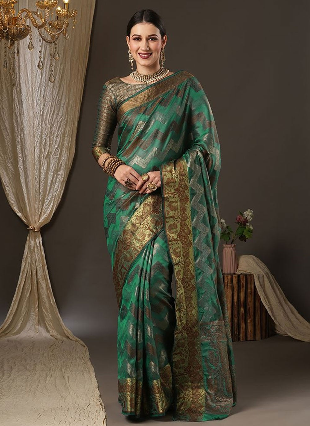 Classic Weaving Zari Organza Saree - S8907