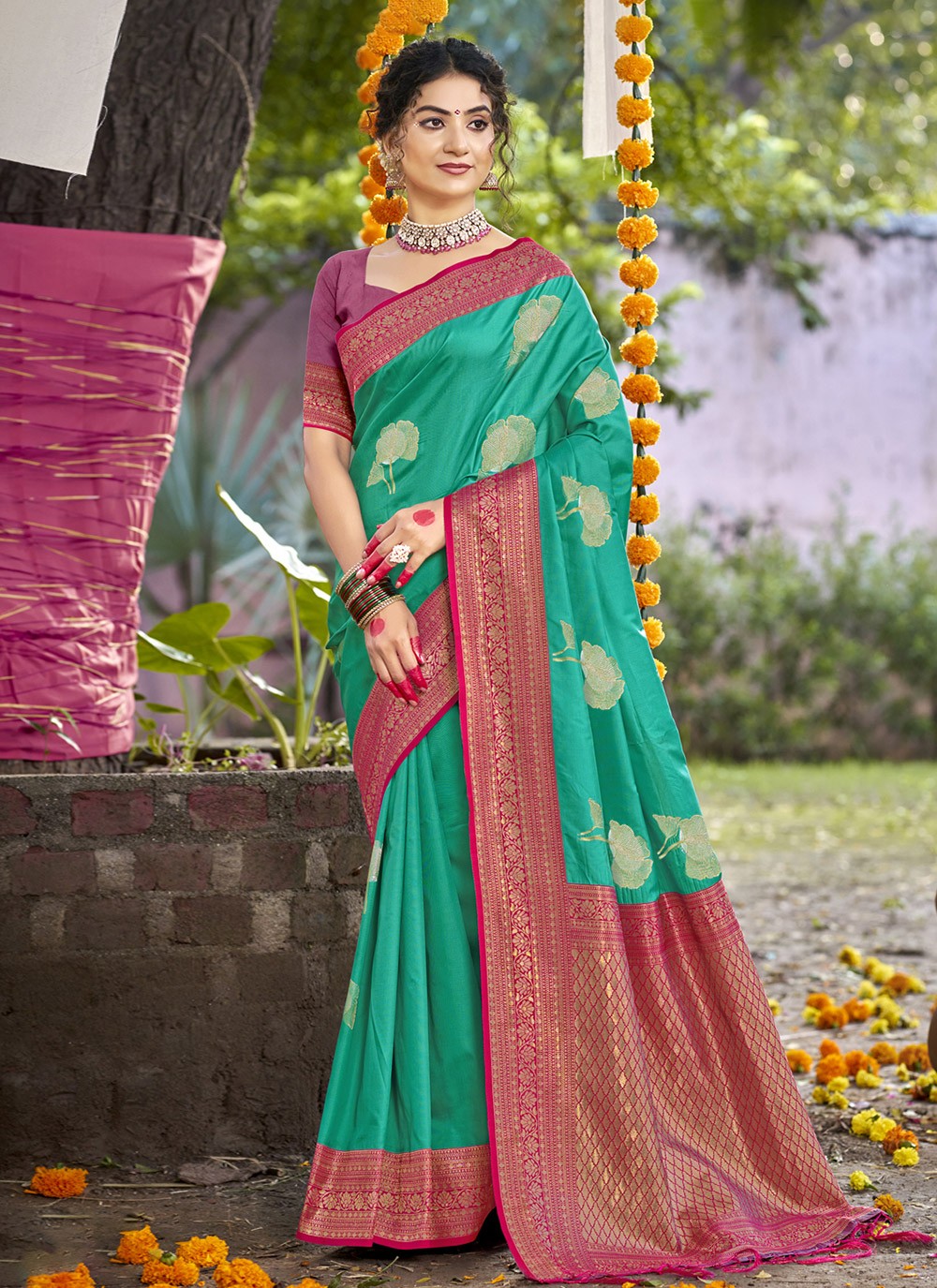 Trendy Weaving Zari Silk Green, Pink Saree - S11447