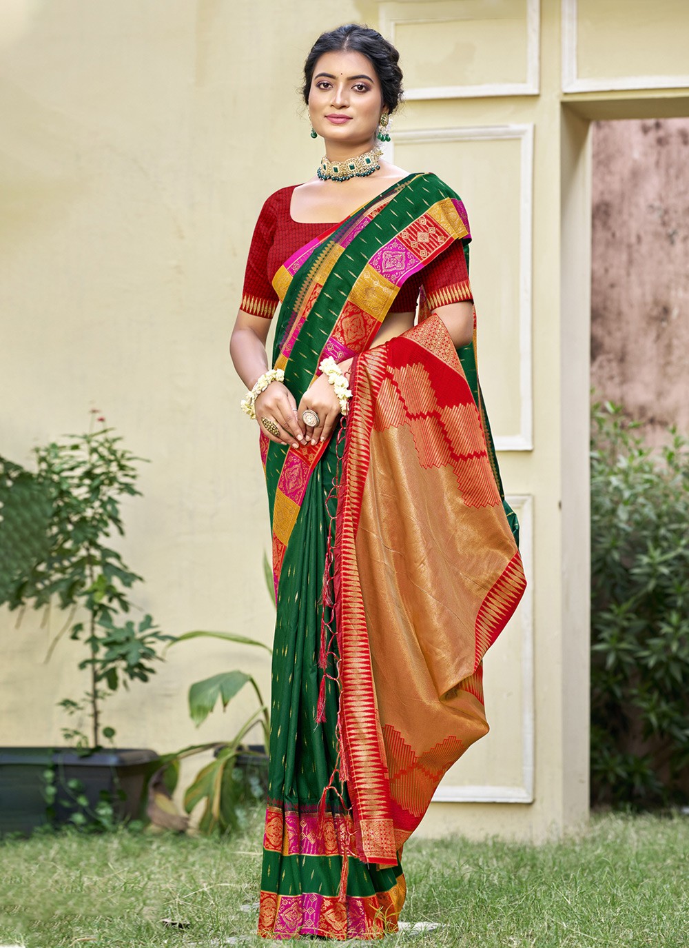 Casual Weaving Zari Silk Yellow Saree - S11389