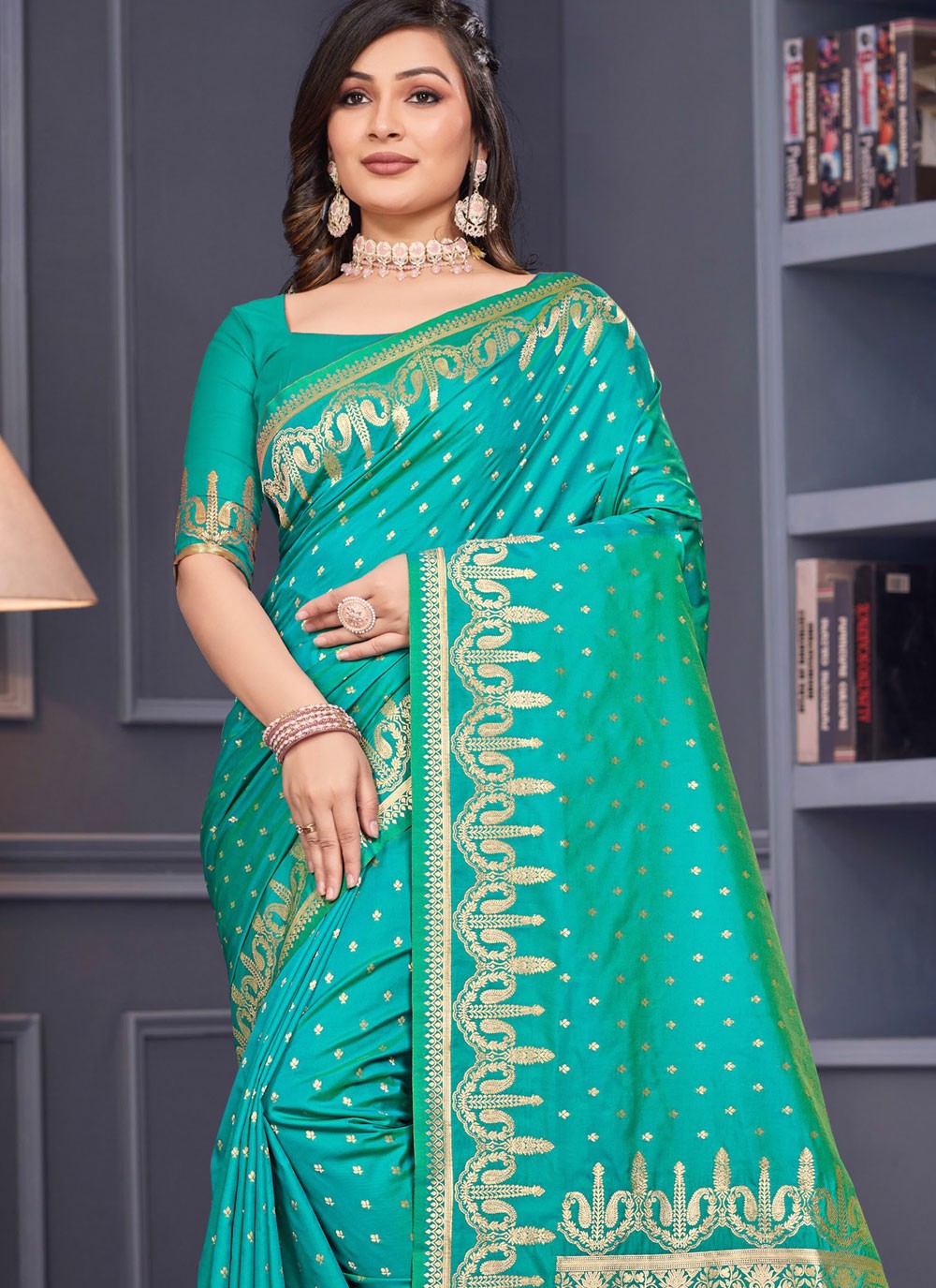 Weaving Zari Silk Saree - S12195