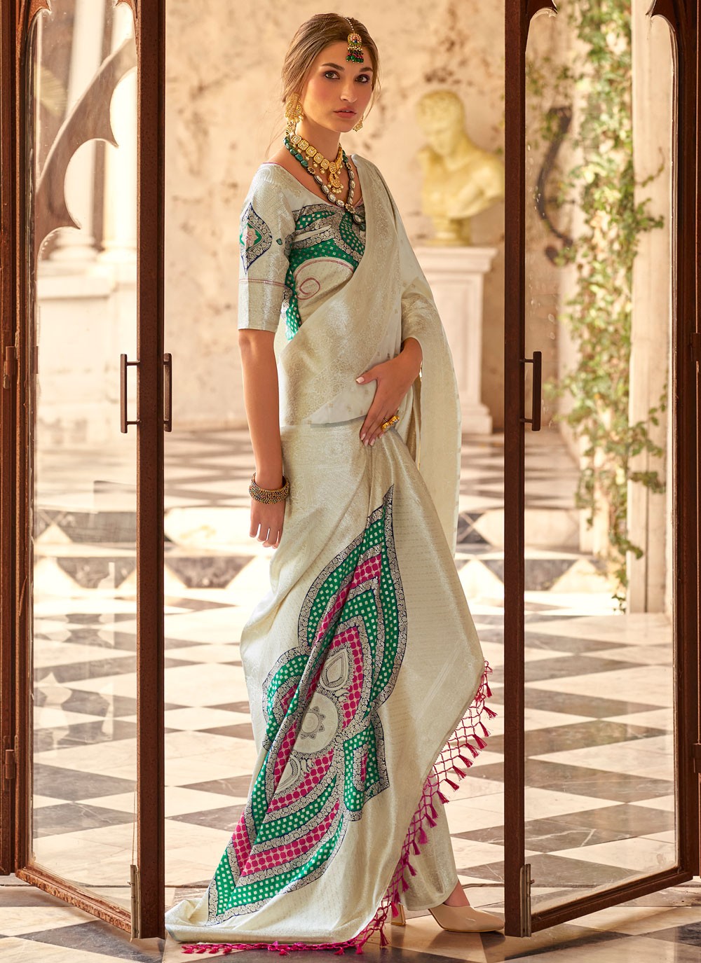 Classic Border Work Silk Saree - S9437